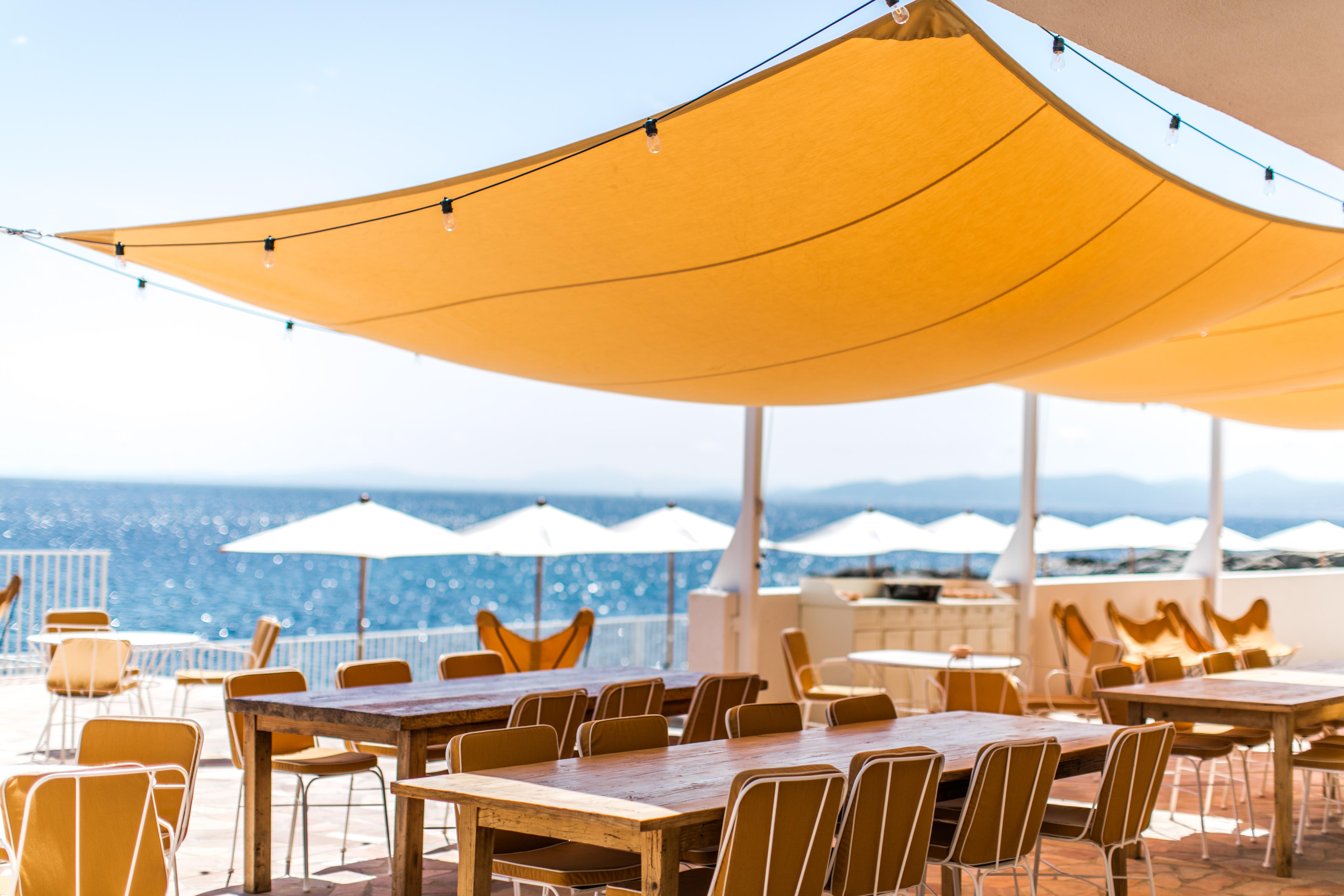 Hotel Les Roches Rouges, A Beaumier 5*